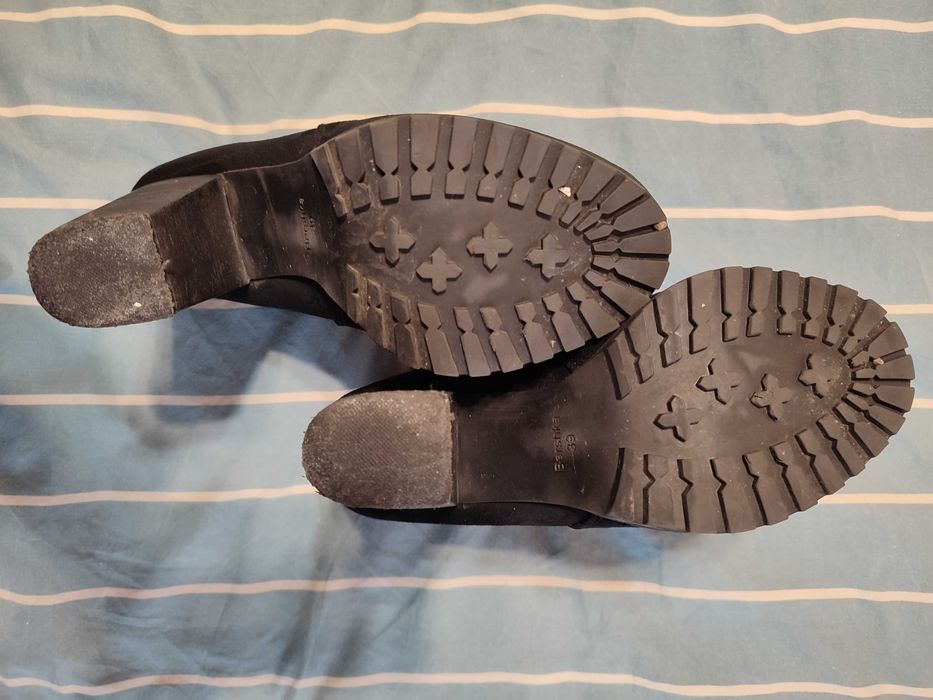 Ботильйони, черевики, напівчоботи, чоботи жіночі чорні топових брендів