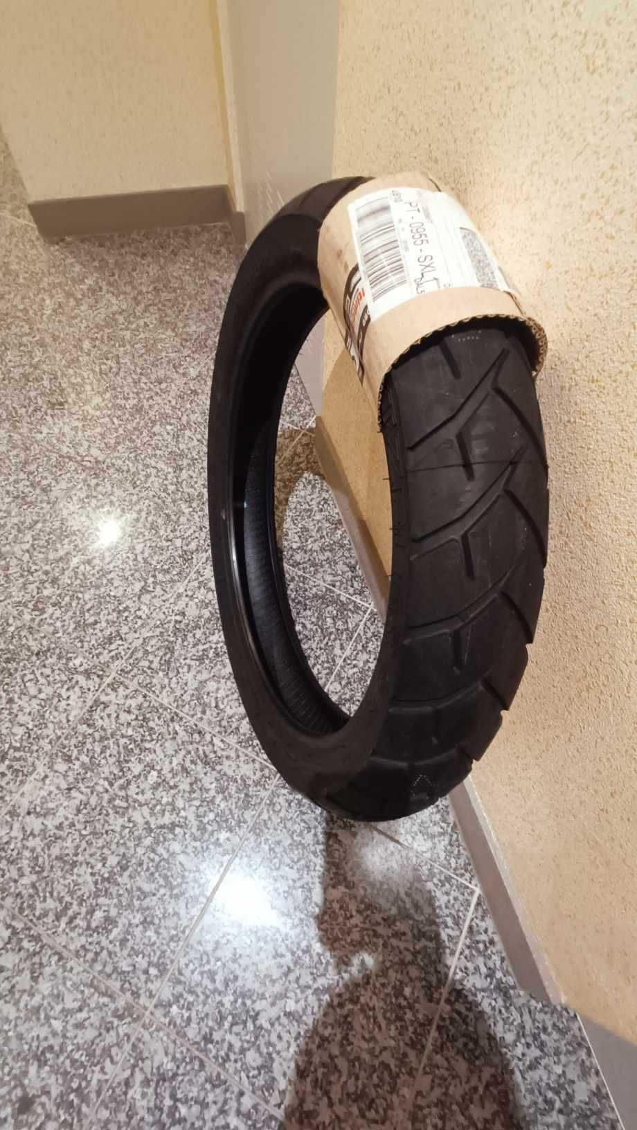 Pneu frontal Metzeler Tourance 110/80 R19 - Novo