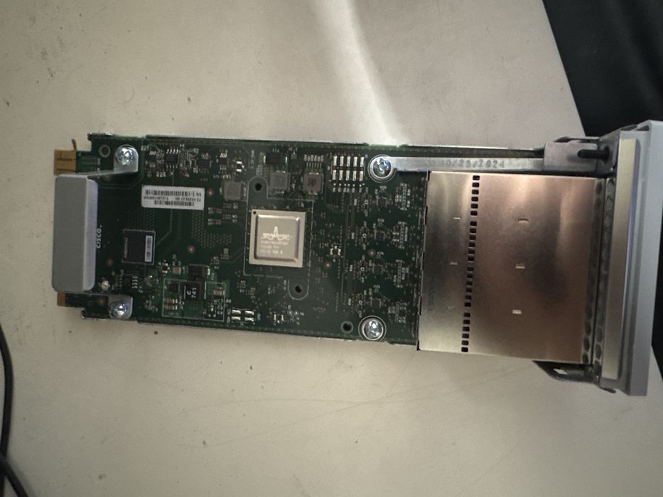 Módulo de rede Cisco para switches Catalyst 9300 com 8 portas de 10 Gb