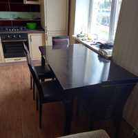 стол с тульями для зала и кухни студии