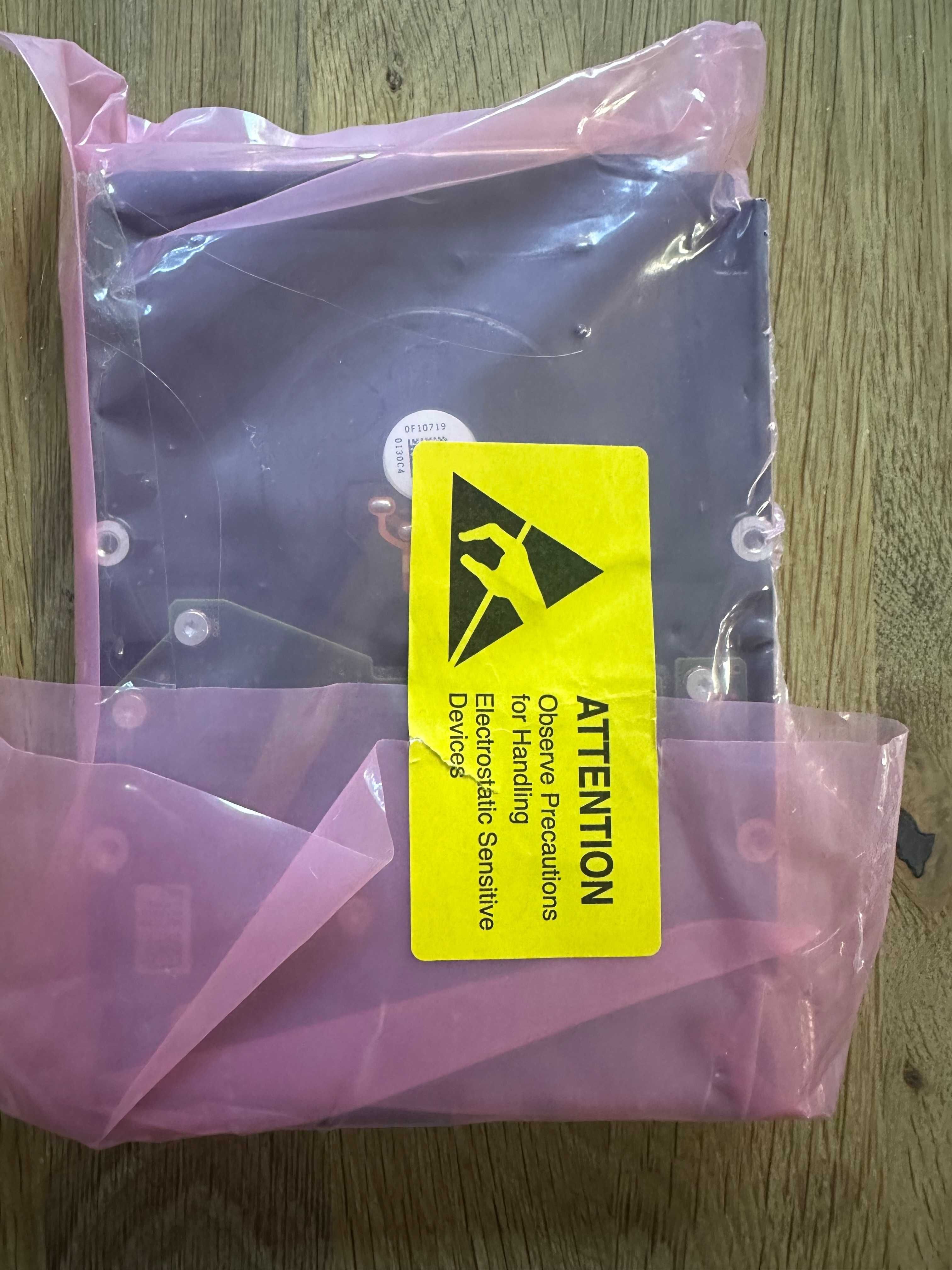 Dysk HDD Hitachi 2TB SAS
