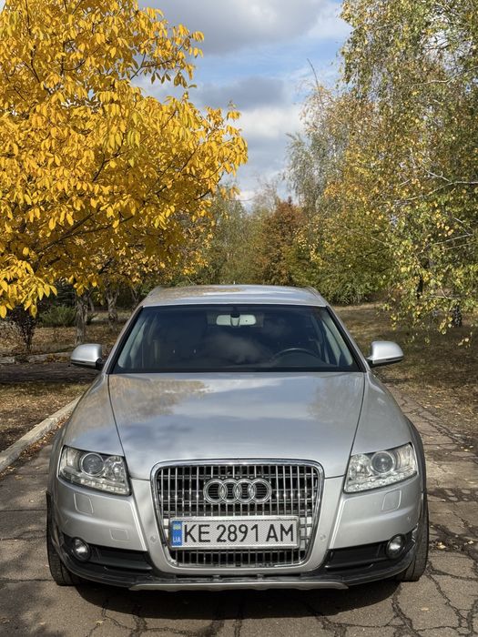 Ауди allroad  2010 ГОД