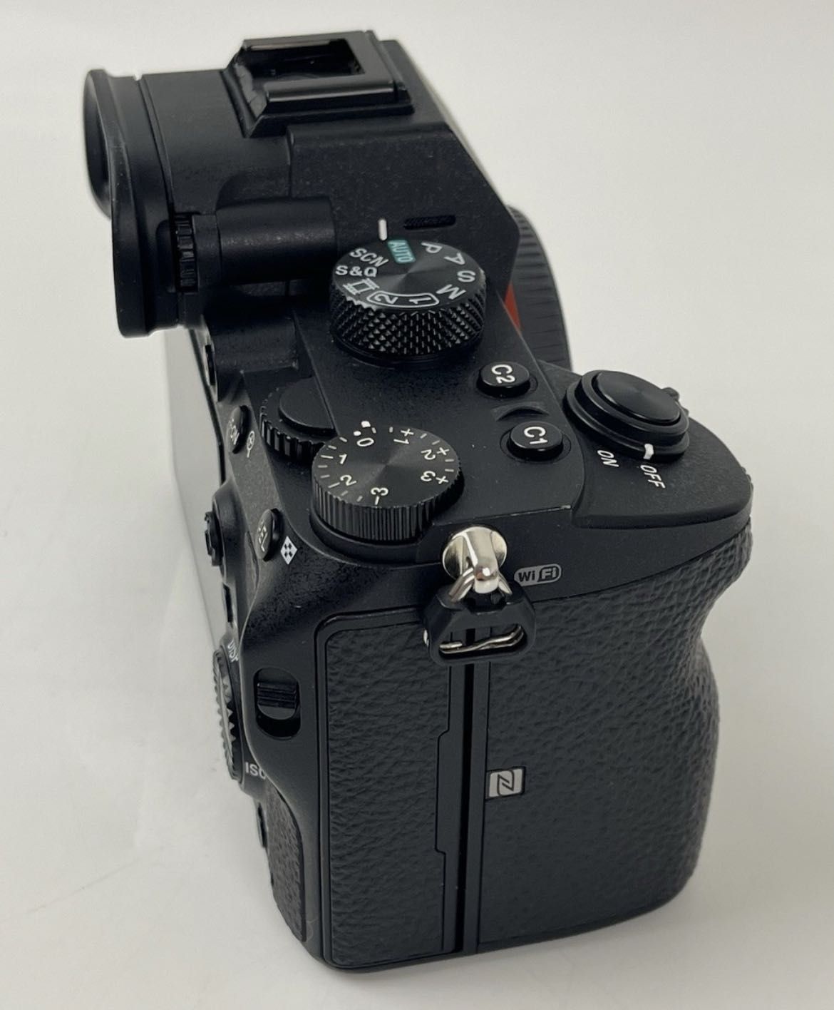 Kit de câmara Sony A7 III e objectiva Sony FE 28-70 mm