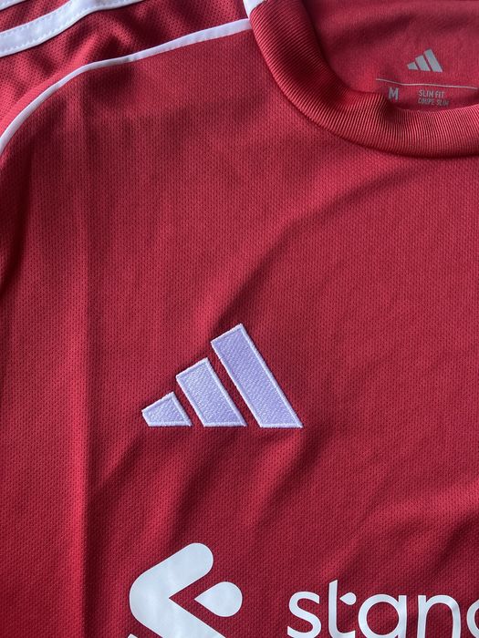 Equipamento liverpool 25/26