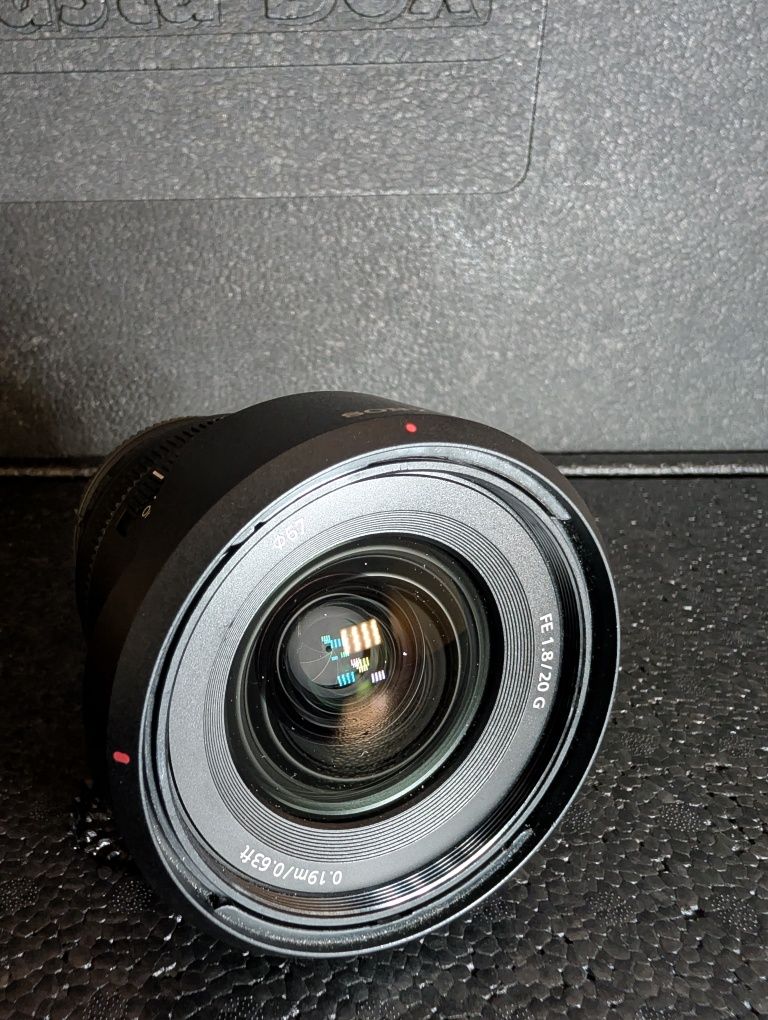 Lente Sony 20mm 1.8
