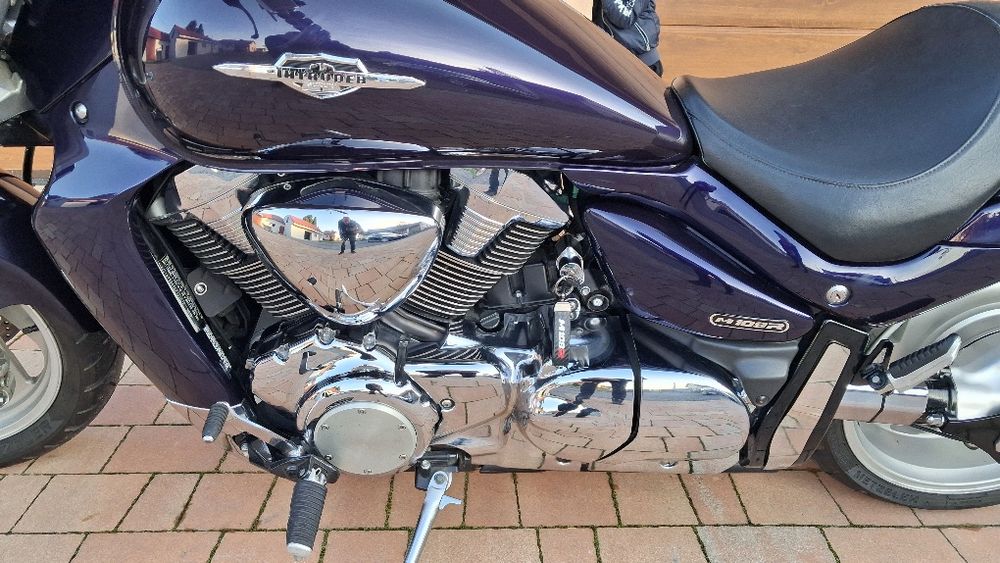 Suzuki VZR 1800 intruder