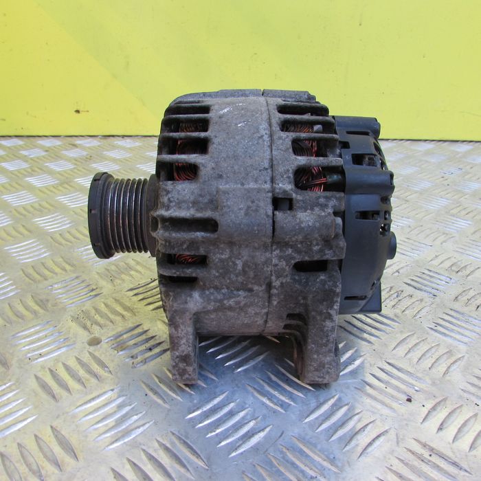 Генератор Nisan Primastar 2,5 Нісан Розборка Шрот