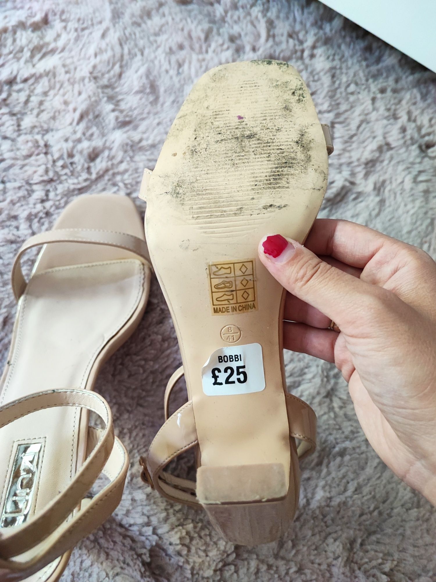 Eleganckie beżowe buty na obcasie 41 wesele impreza