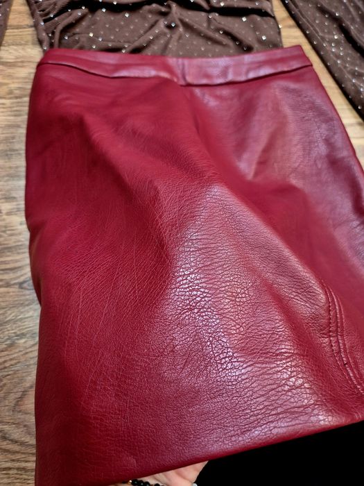 Stradivarius burgundowa spódniczka z ekoskóry r.34 XS