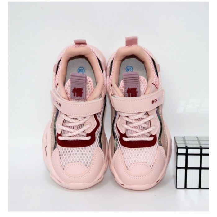 кросівки в ідеальному стані