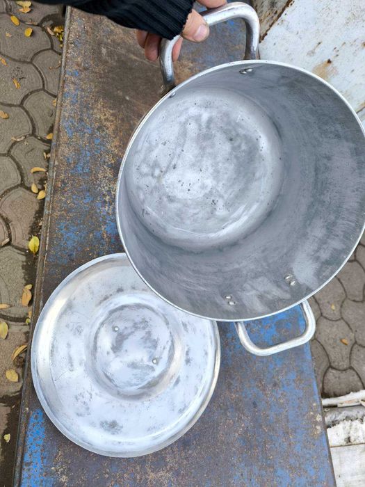 Кастрюля алюминиевая с крышкой на 30 л СССР