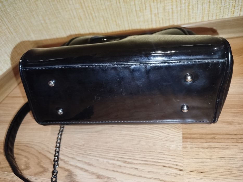 Сумка жіноча лакована. Жіноча сумка.
