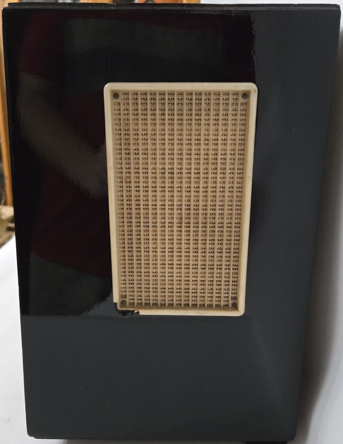 Rádio antigo reparado AEG