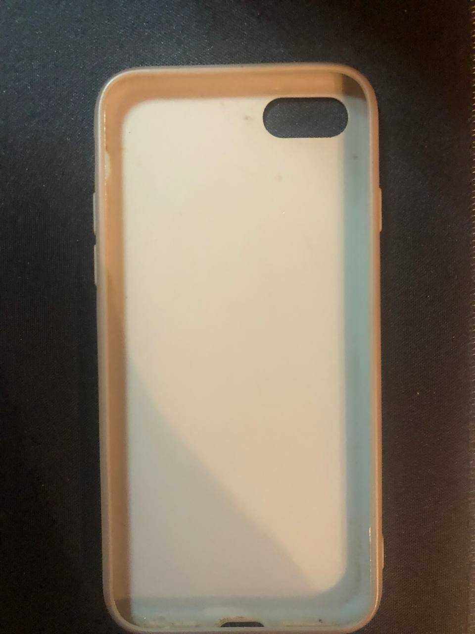 Чехлы на iPhone 7 8 SE