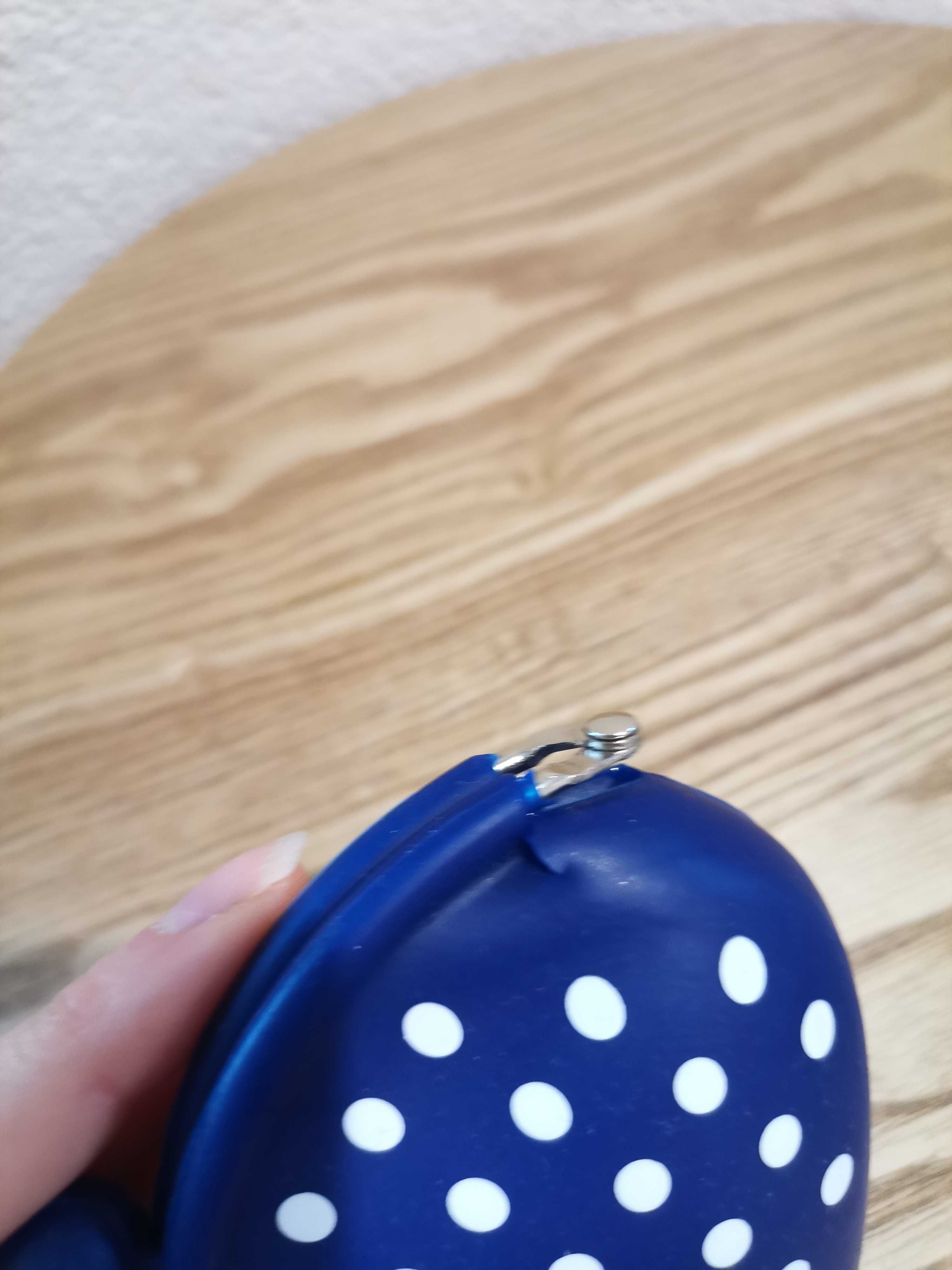 Zestaw gumowy granatowy portfelik + czarna bransoletka