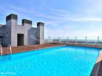 Apartamento T4 com piscina, na Urbanização dos Jardins do...