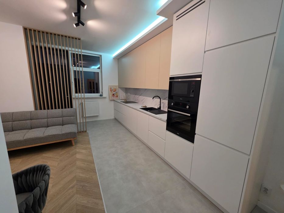 Na sprzedaż przytulne, nowoczesne mieszkanie w centrum