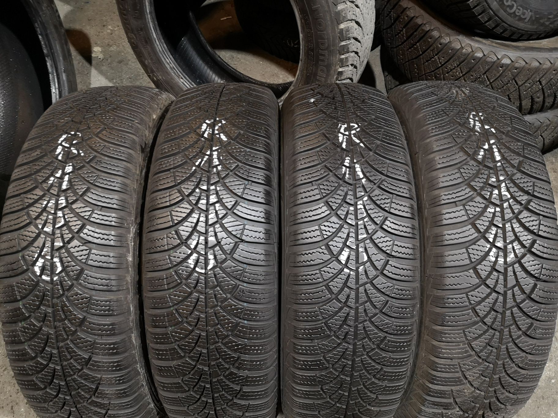 Opony zimowe 185/65/15 Goodyear 4szt 6,5mm 2019r