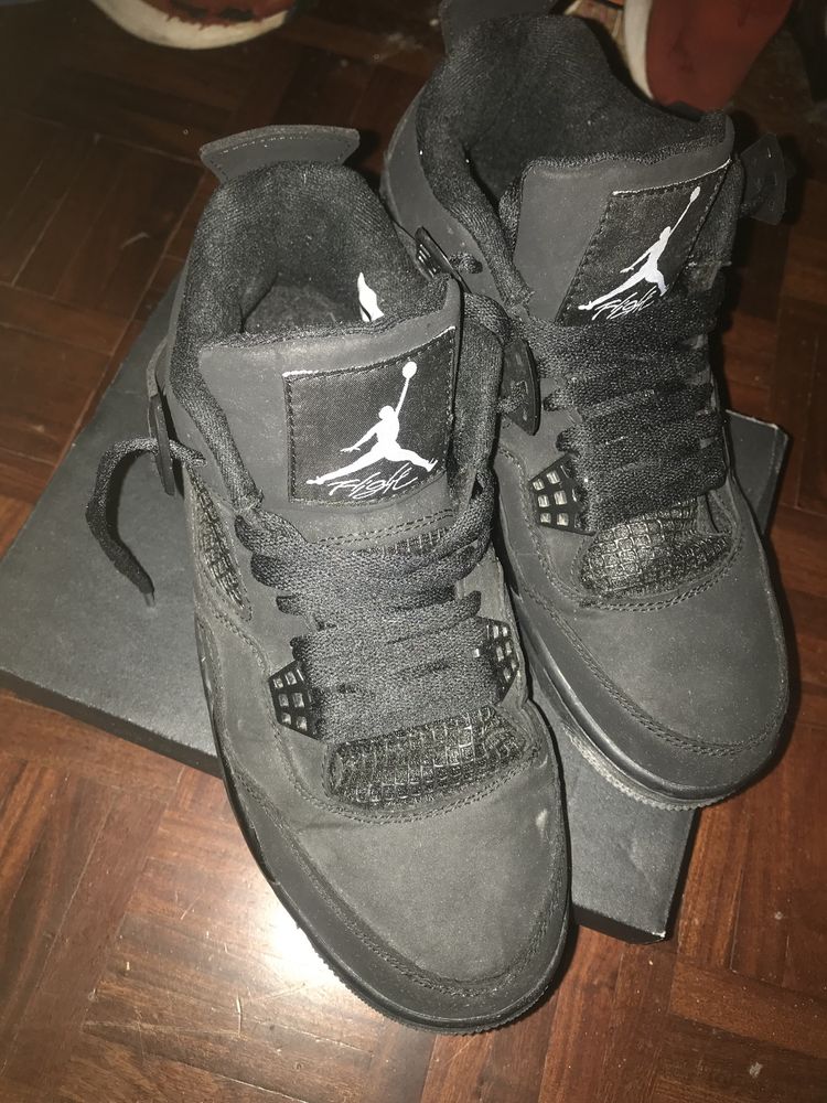 AIR JORDAN 4 RETRO BLACK CAT