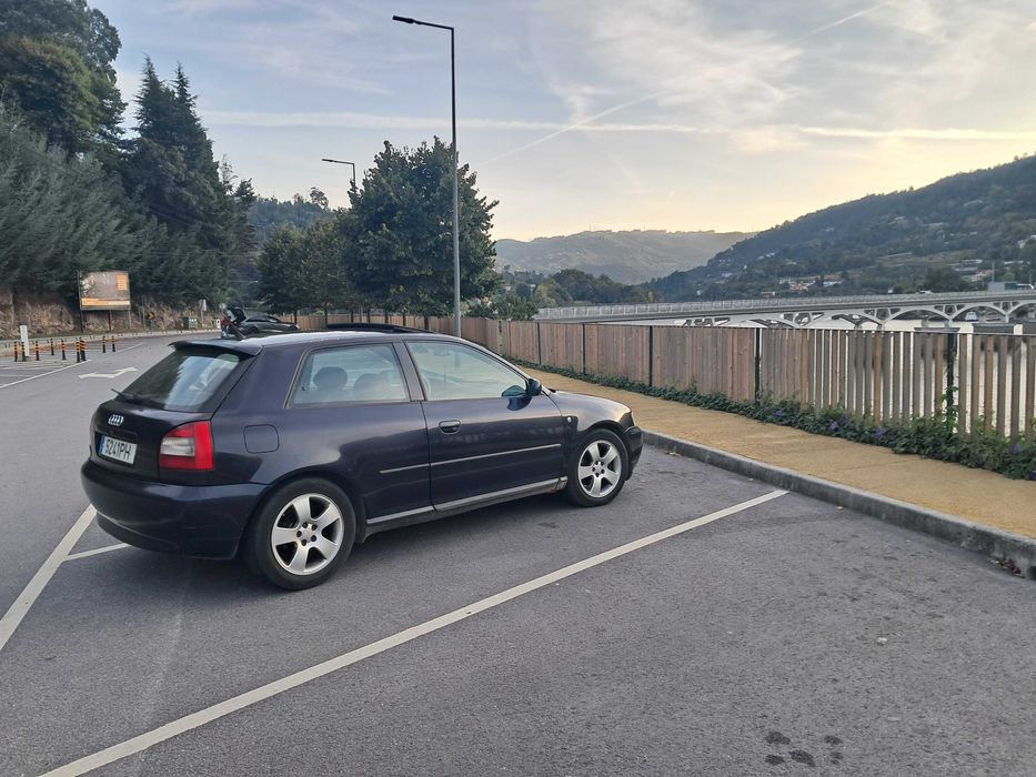 AUDI A3 1.9 TDI em bom estado geral