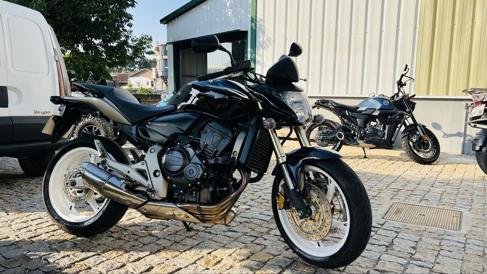 CB600 HORNET como Nova