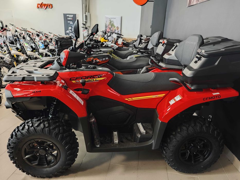 CF MOTO 520 L EPS wspomaganie FV Leasing, czerwony / pomarańczowy