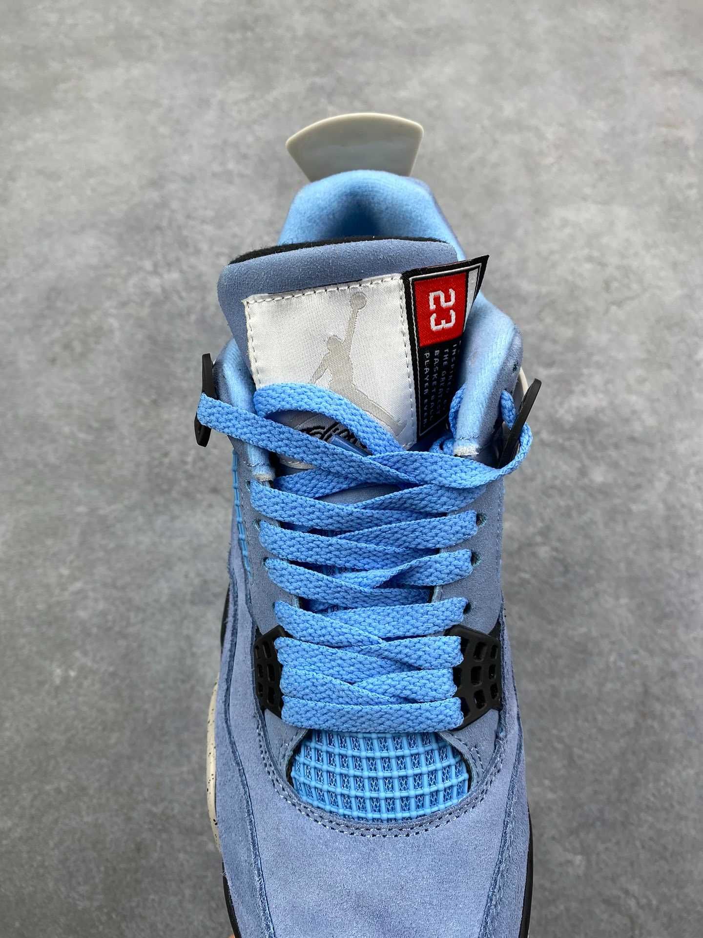 Air Jordan 4 Retro UNC blue