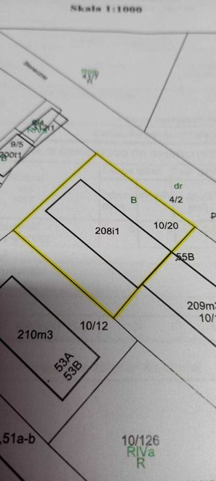 Działka zabudowana o powierzchni 1000 m2 na sprzedaż.