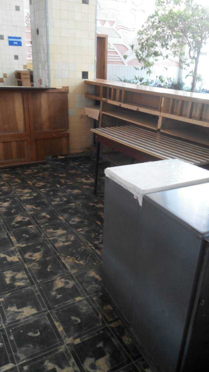 Центр, Фасад, 1 пов,  5,0м2, вул. Соборна ,17