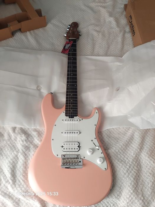 Sterling by Music Man Cutlass CT50HSS Pueblo Pink Nowa