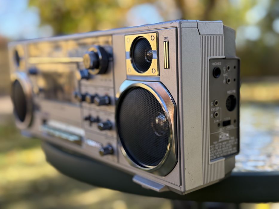 Продам магнитолу Sanyo M-7900K