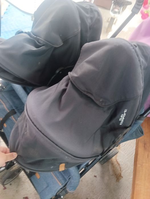 Коляска для двійні