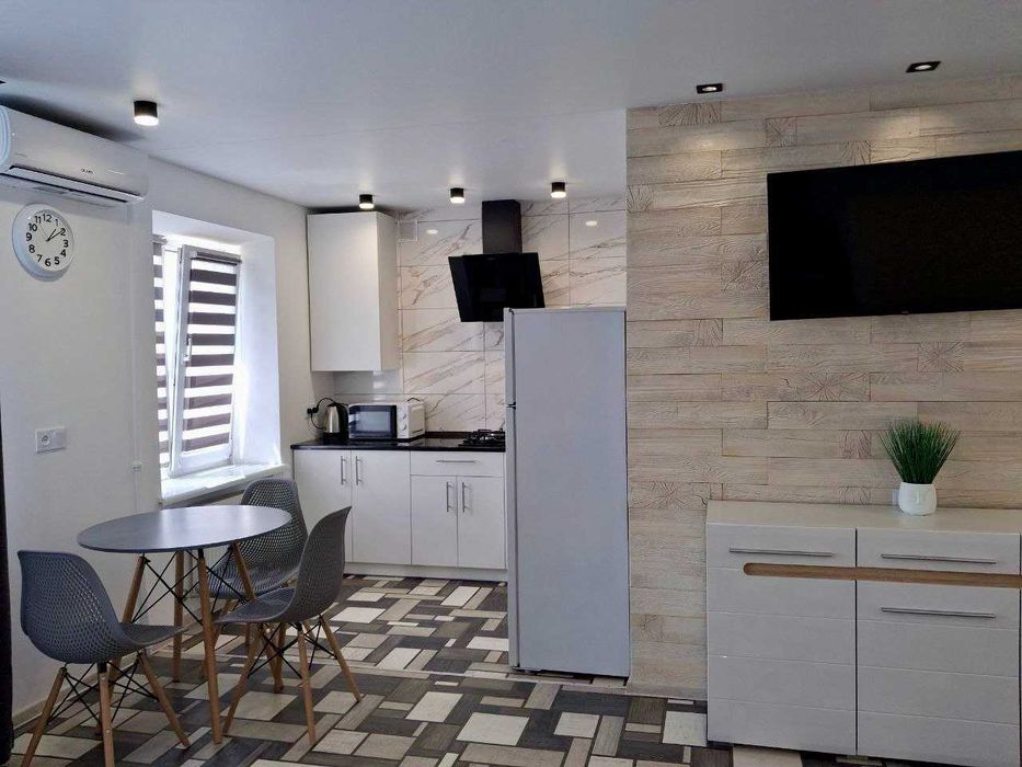 Посуточно, Центр,2-х ком, документы,стоянка, Люкс