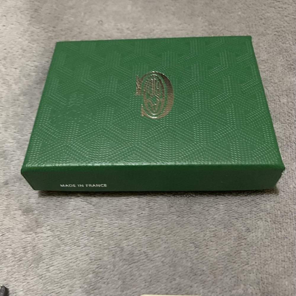 Porta Cartoes Cinzento da Goyard com Caixa