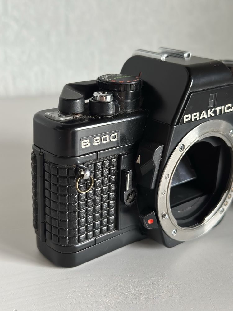 Practica b200 electronic + obiektyw practicar 1:1.8 f=50mm