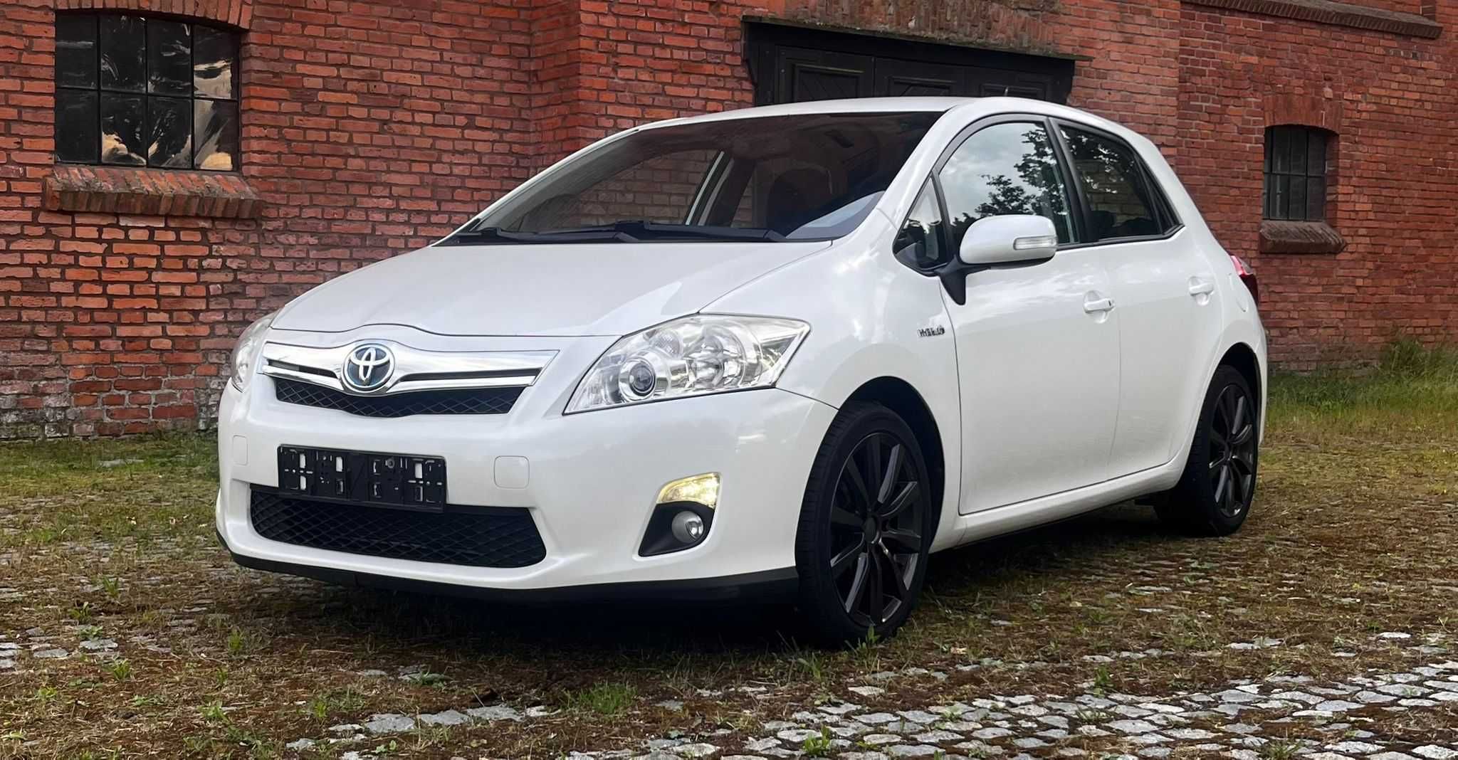Toyota Auris 1.8 hybrid 2011