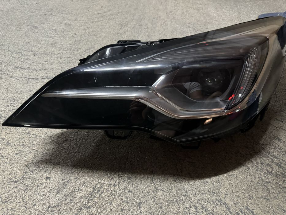 Farol esquerdo opel astra k full led