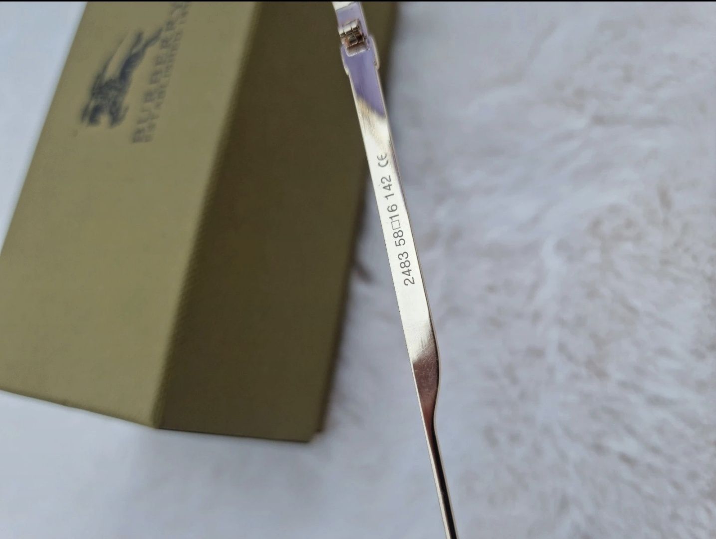 Oculos Burberry novos