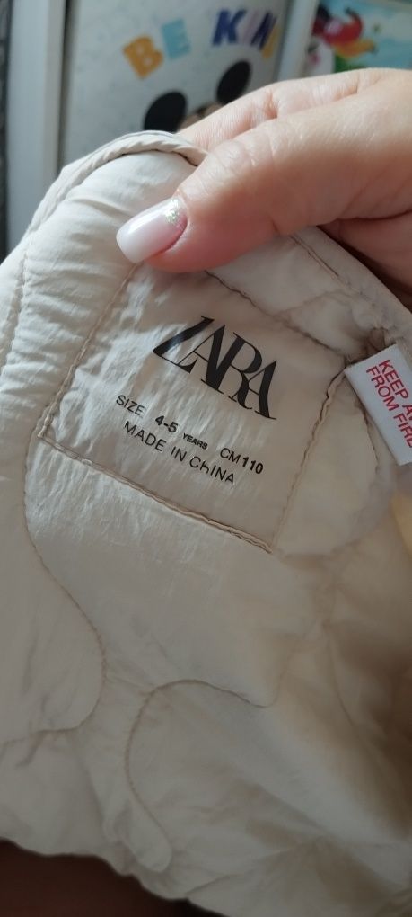 Куртка Zara стьогана