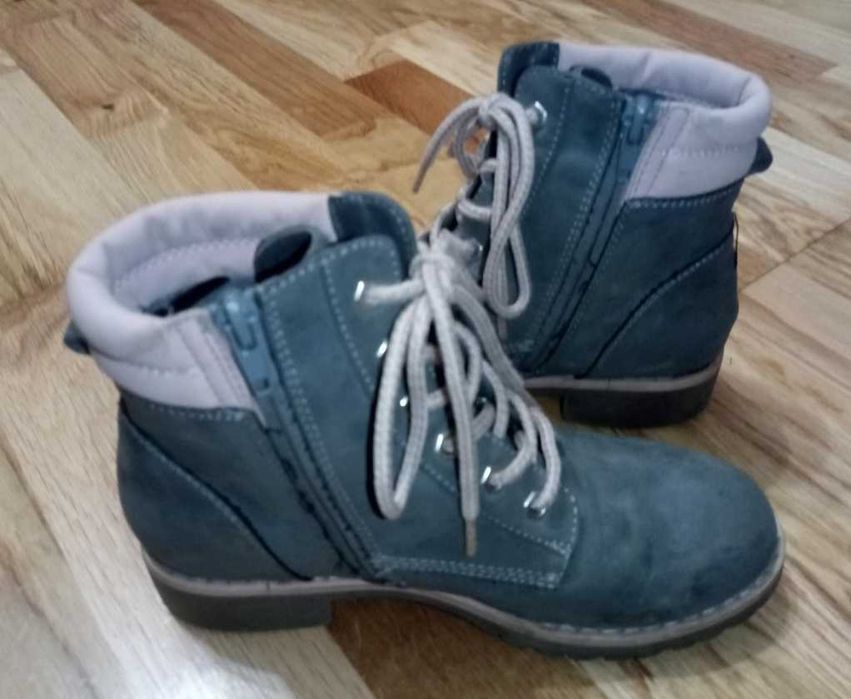 Ботинки на девочку Venice 34р нубук