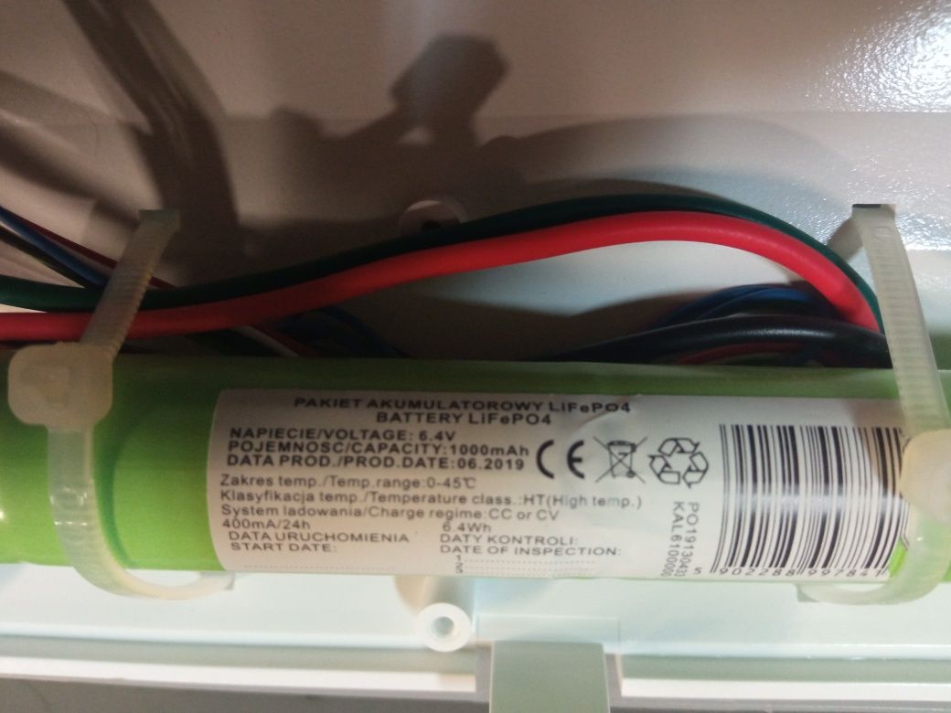 Oprawy awaryjne AWEX LED HWM/3,2W/E/1/SE/AT/TR i HL/1,2W/B/1/SA/AT/OP