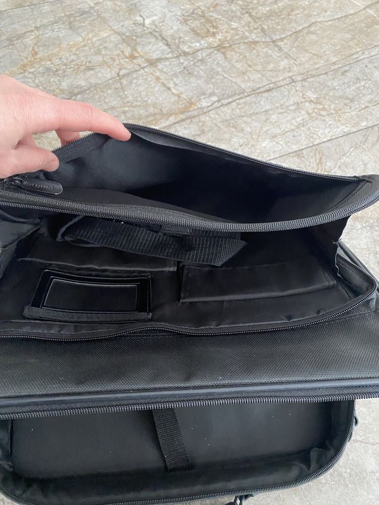 Torba na laptopa Targus czarna