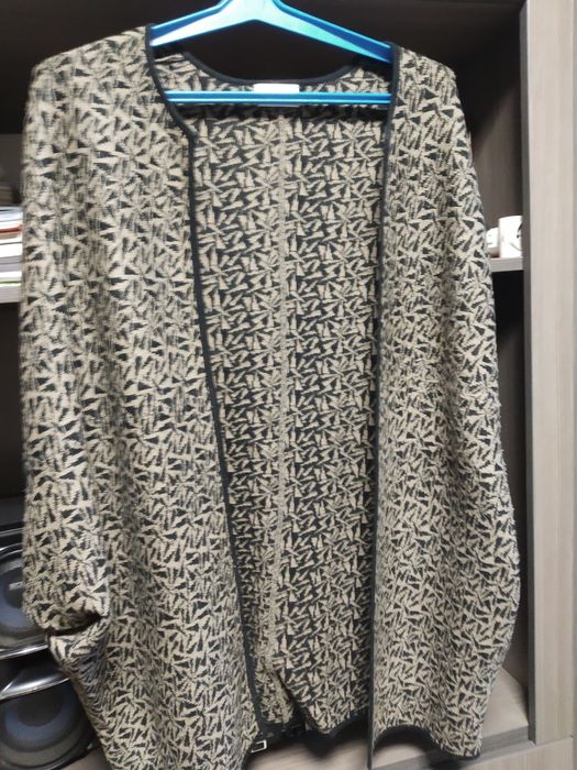 Продам теплий кардиган летюча миш р.54-58