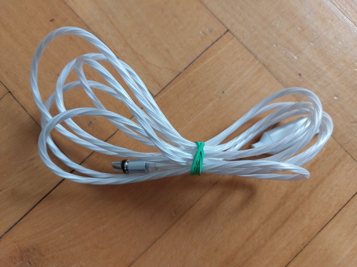 Długi kabel usb C świecący kolorowy 2,03 metra