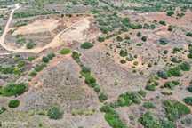 Terreno Rustico Para Venda Perto De Lagos Com Facil Acesso