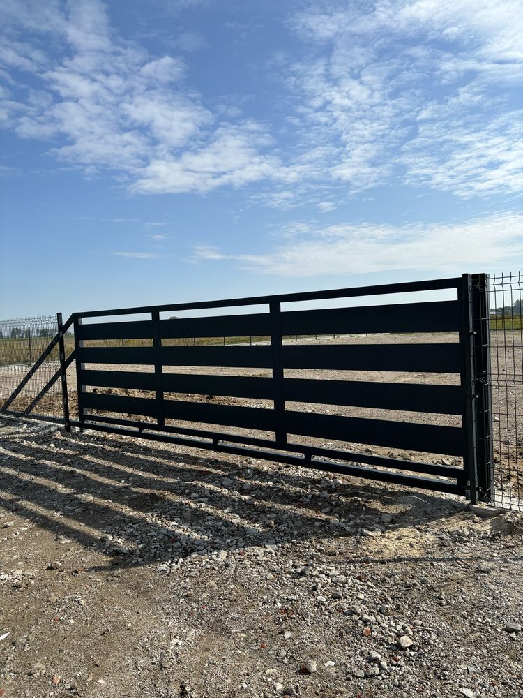 Bramy przesuwna/dwuskrzydłowe