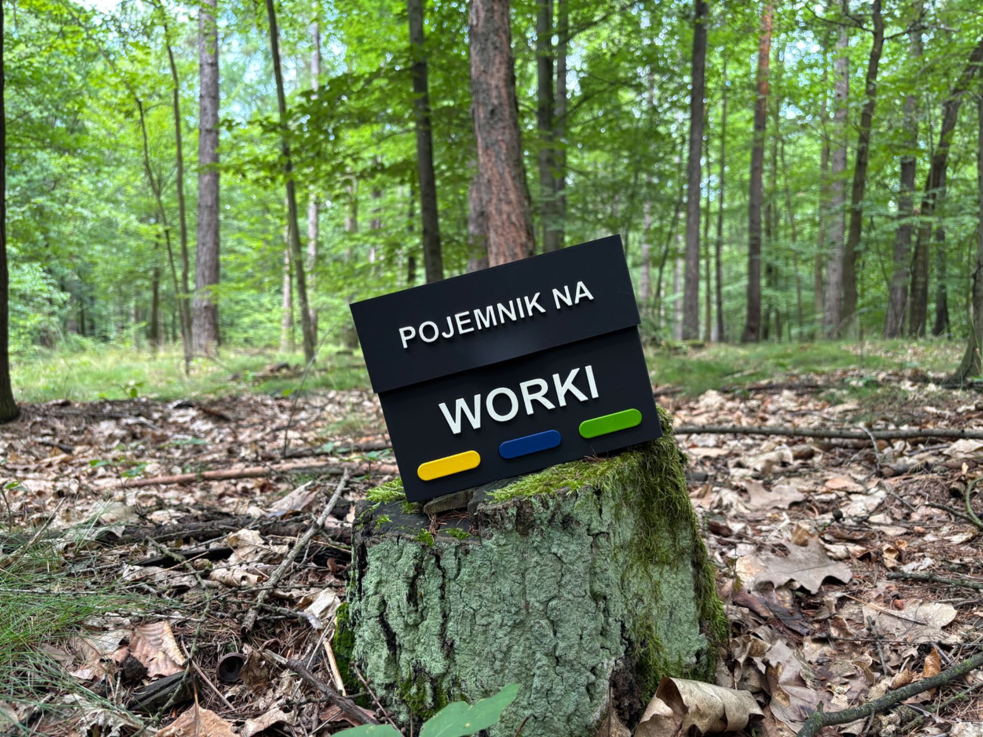 Pojemnik na worki do segregacji - pojemnik na worki na śmieci
