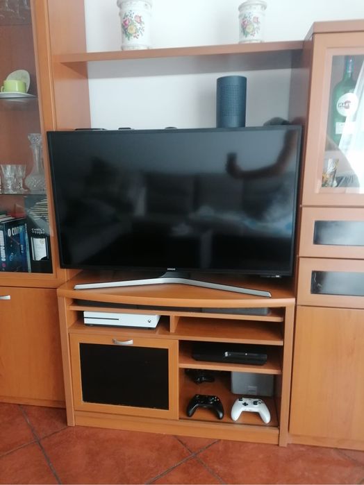 Móvel de madeira de sala