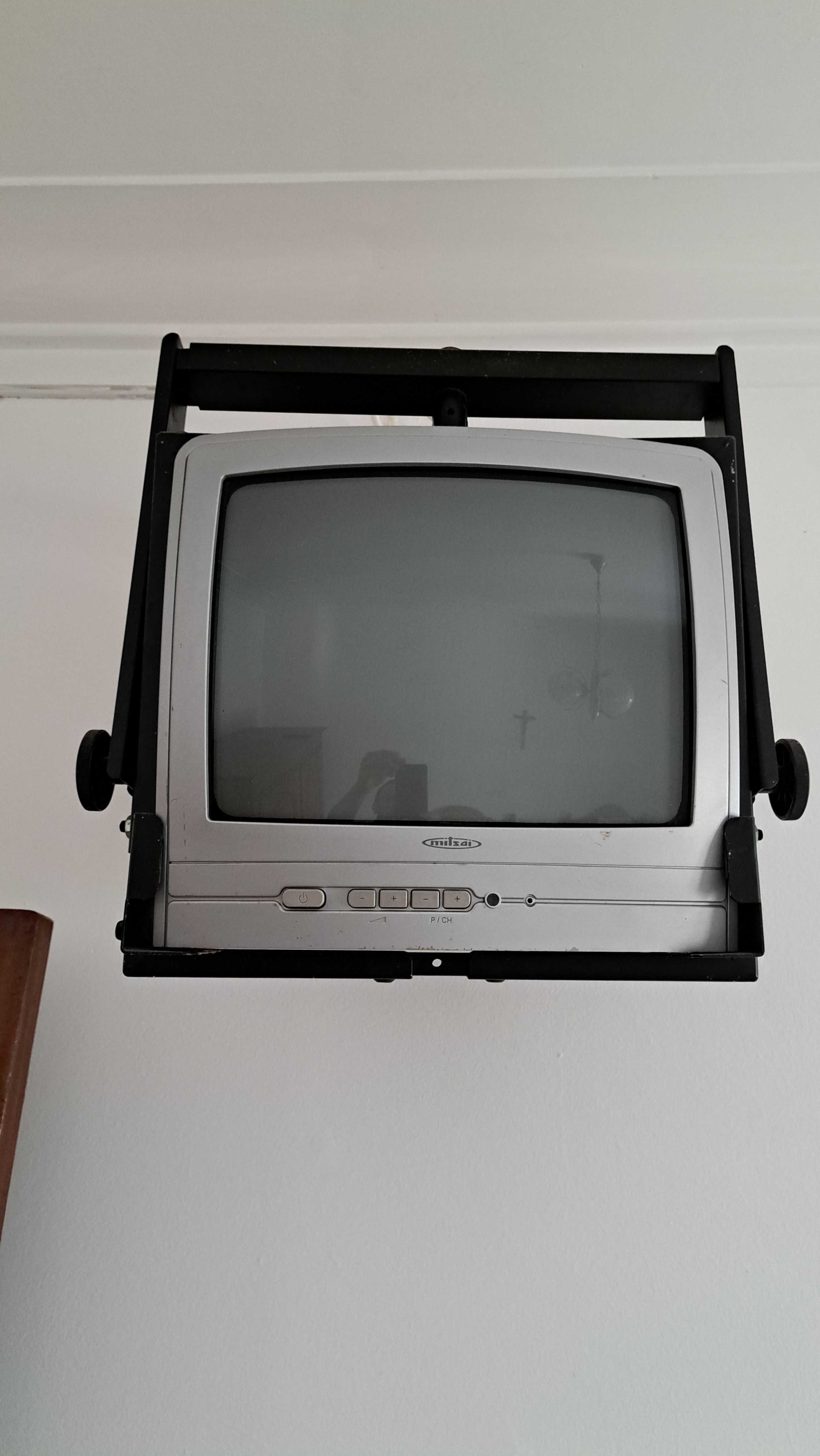 3 TV's antigas, podem ser vendidas separadas