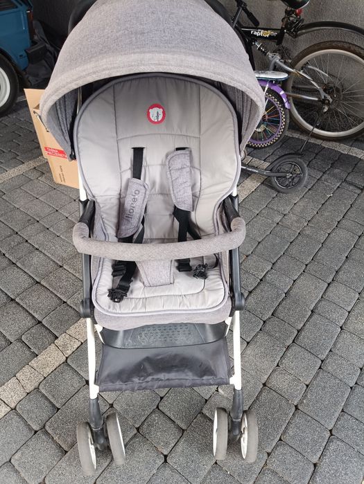 Wózek spacerowy Lionelo